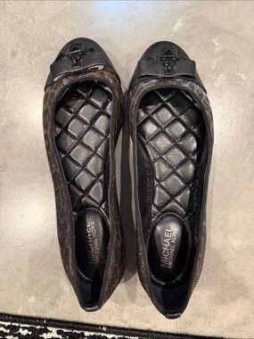 Michael Kors Ballet Flats size 6